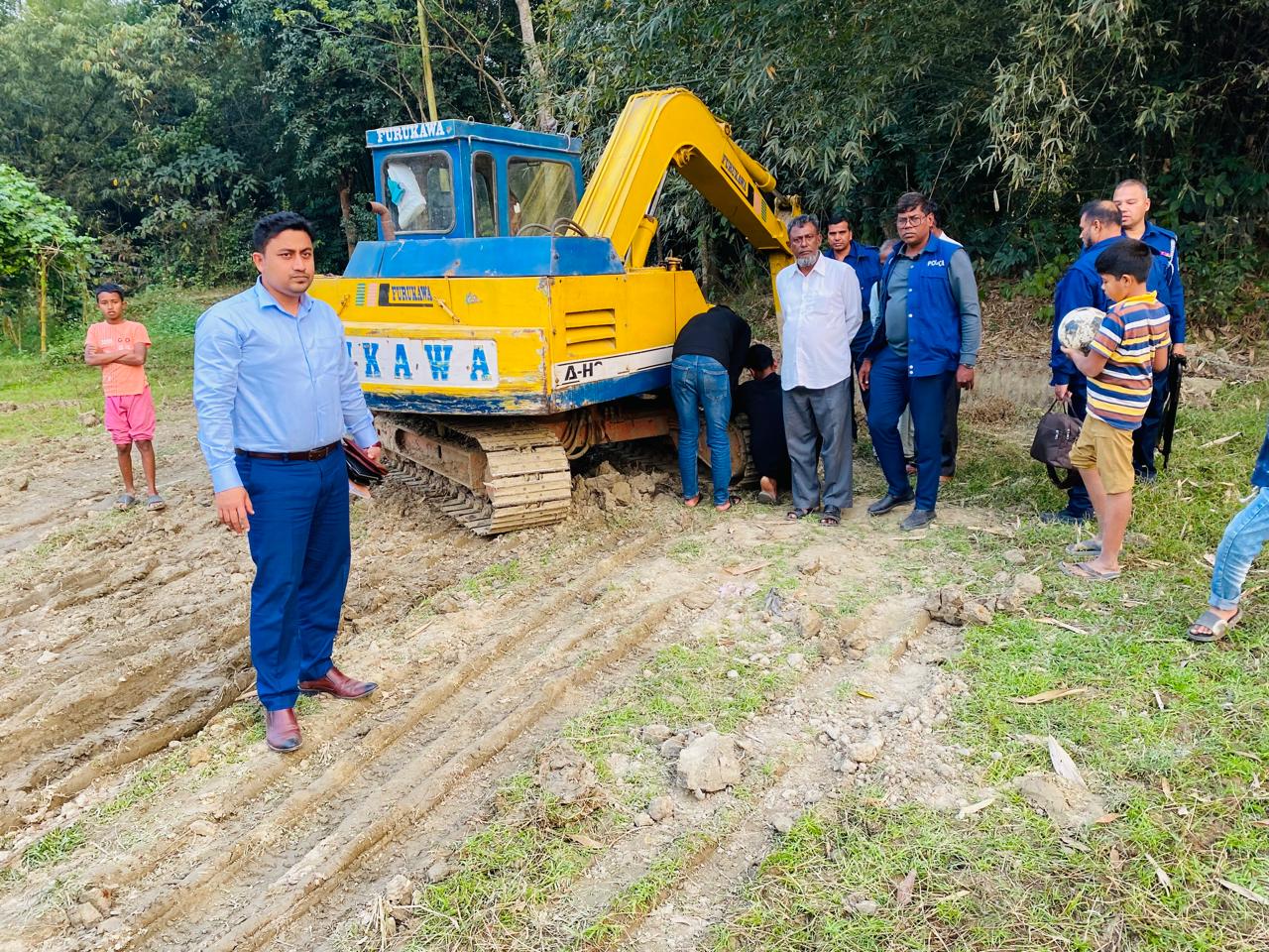 ফাজিলপুরে অবৈধভাবে মাটি কাটায় ১ জনের ৩০ হাজার টাকা জরিমানা